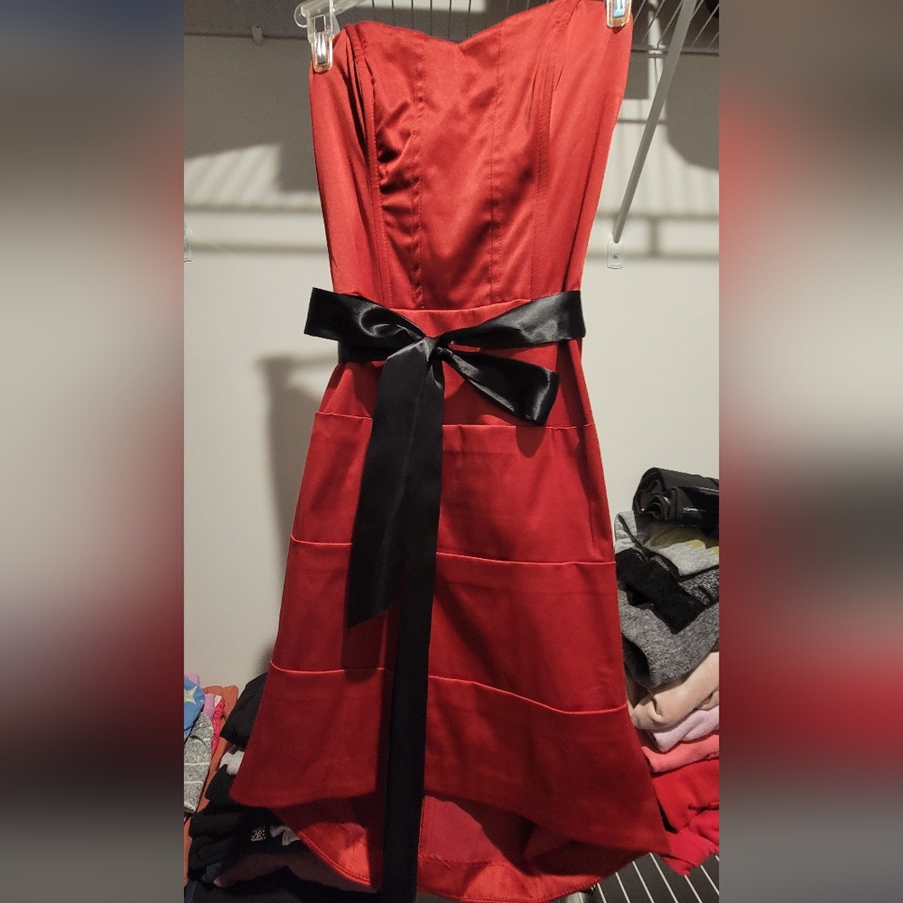 Speechless red strapless ruched sheath dress Juniors size 3